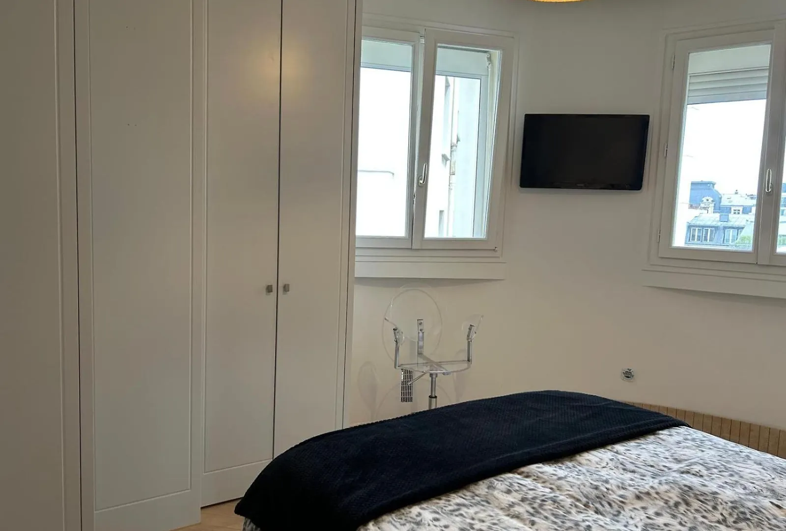 Apartment Luxueux Metro George V - Hermes - Champs-elysees - Arc De Triomphe